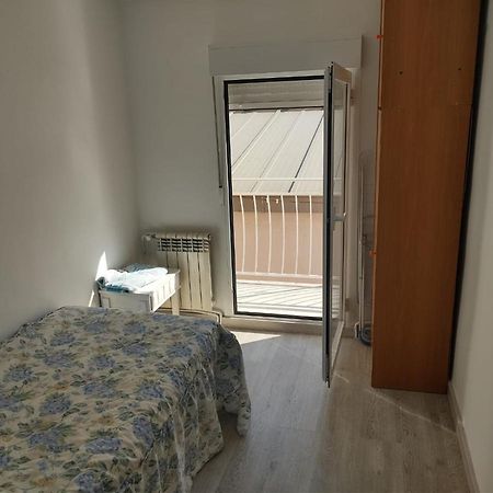 Habitaciones En Apartamento Compartido De Pozuelo de Alarcón Dış mekan fotoğraf