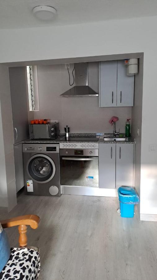 Habitaciones En Apartamento Compartido De Pozuelo de Alarcón Dış mekan fotoğraf